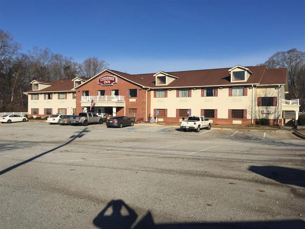 Country Hearth Inn-Toccoa Exterior photo